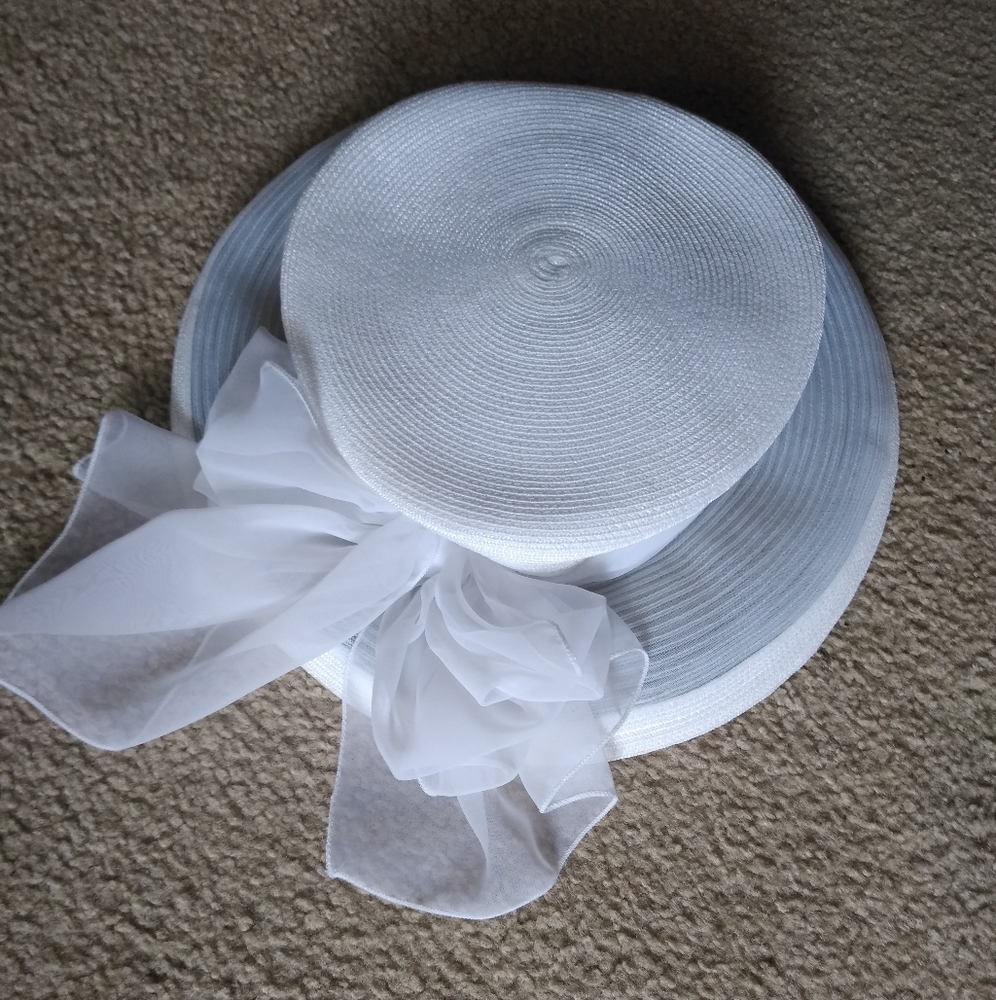 Women's fancy boater hat